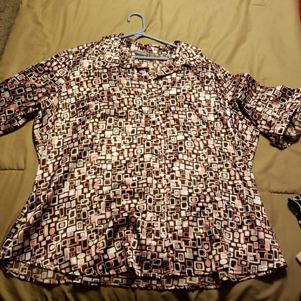 Short sleeve button down blouse